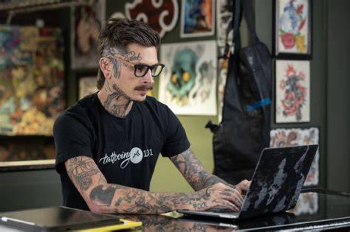 How do tattoo artist pay taxes?